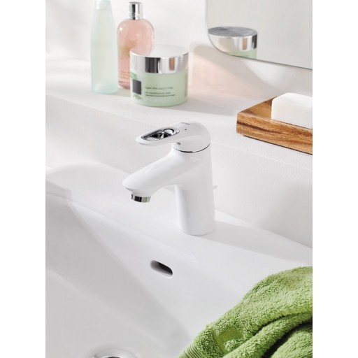 Смеситель для раковины GROHE Eurostyle 33558LS3 однорычажный белая луна